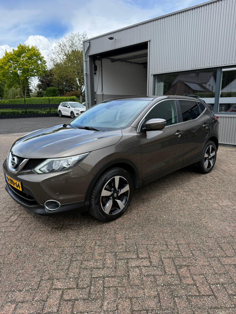 Nissan Qashqai 1.2 Dig-t 85KW 2WD 2015 Bruin, Auto's, Voorwielaandrijving, 4 cilinders, Bruin, Handgeschakeld