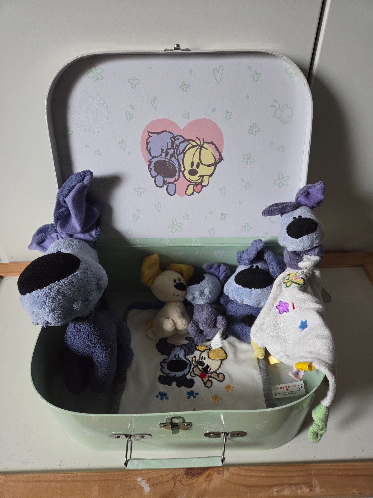 Woezel en Pip koffer met knuffels en knuffeldoekjes, Overige merken, Overige karakters, Zo goed als nieuw, Middelgroot (20 tot 80 cm)