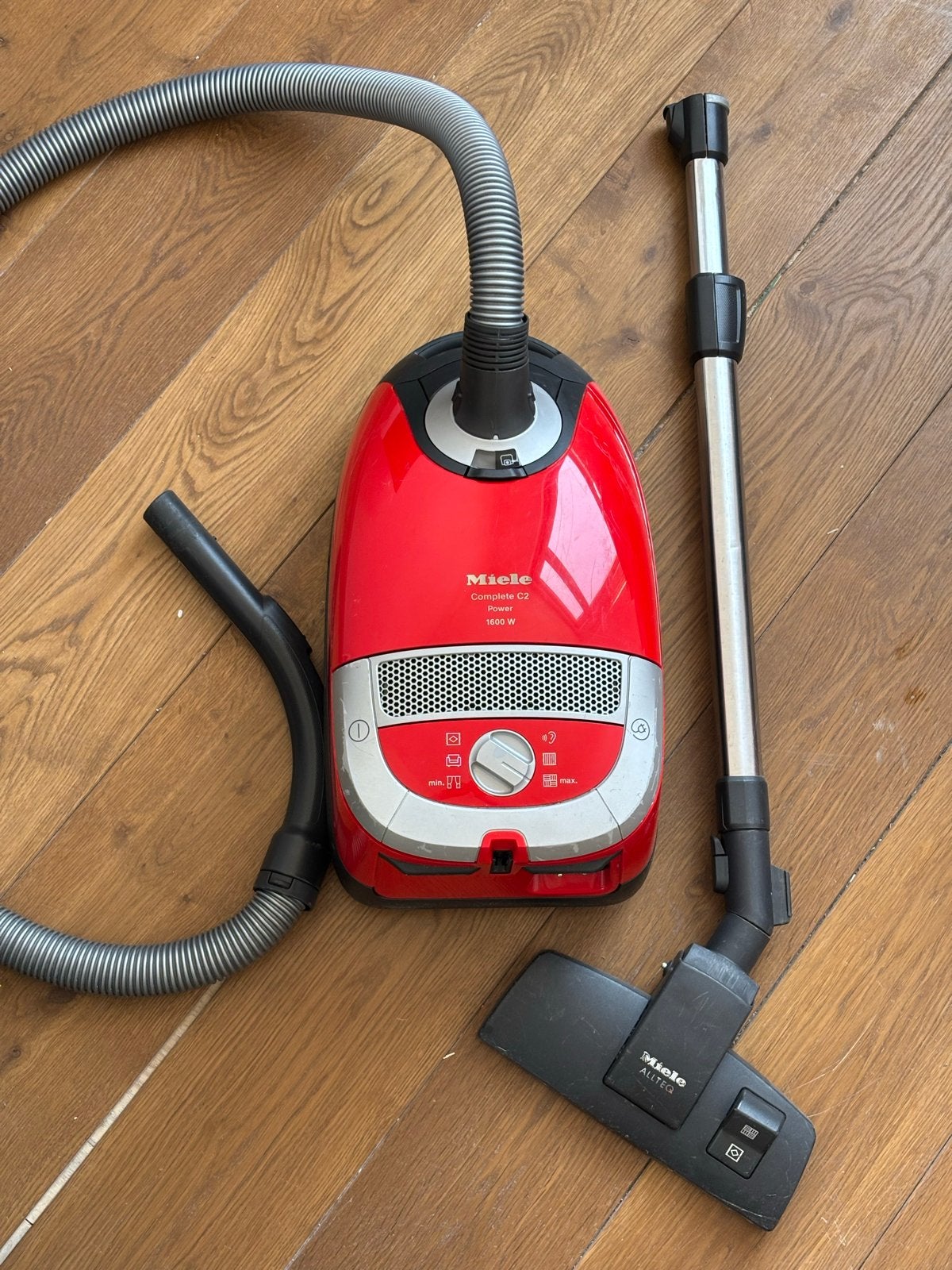 Miele Complete C2 Power 1600 watt stofzuiger Utrecht, Gebruikt, 1600 tot 2000 watt, Miele, Sledestofzuiger