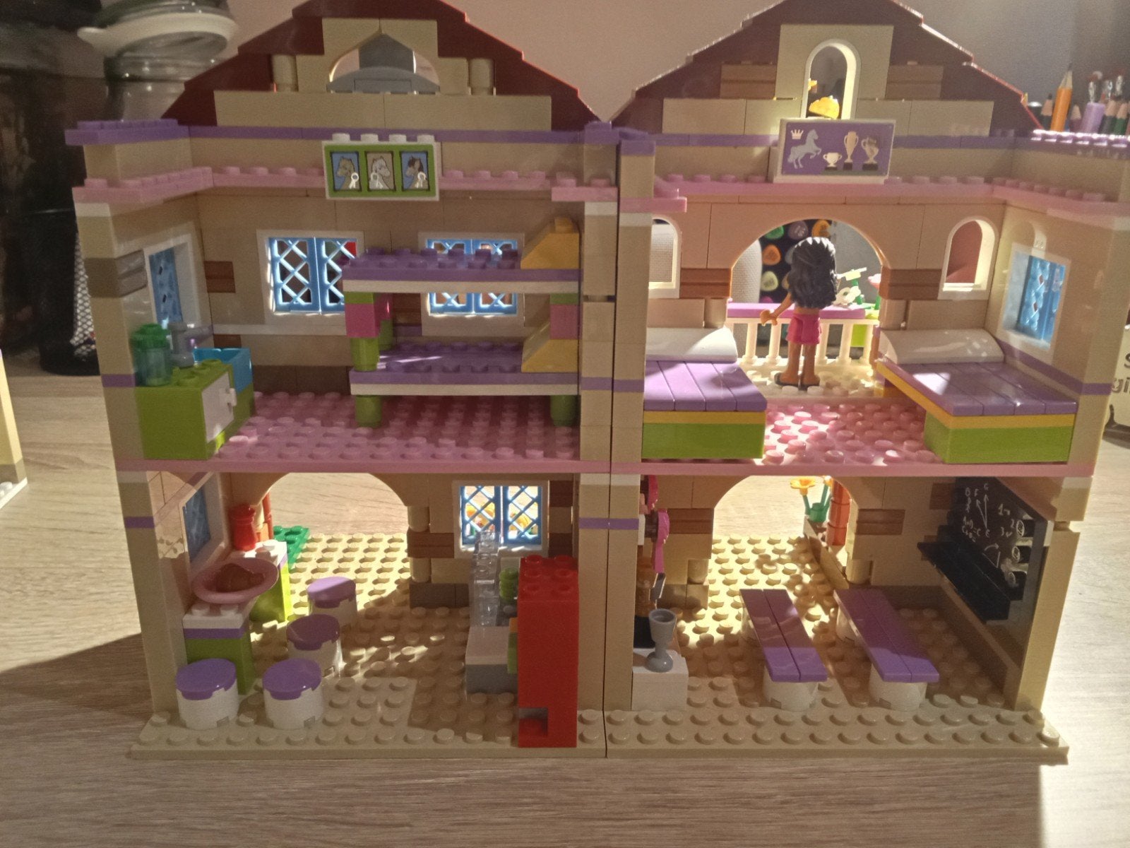 LEGO Friends Heartlake Paardrijclub 3185 - Complete Set, Ophalen of Verzenden, Zo goed als nieuw, Overige merken