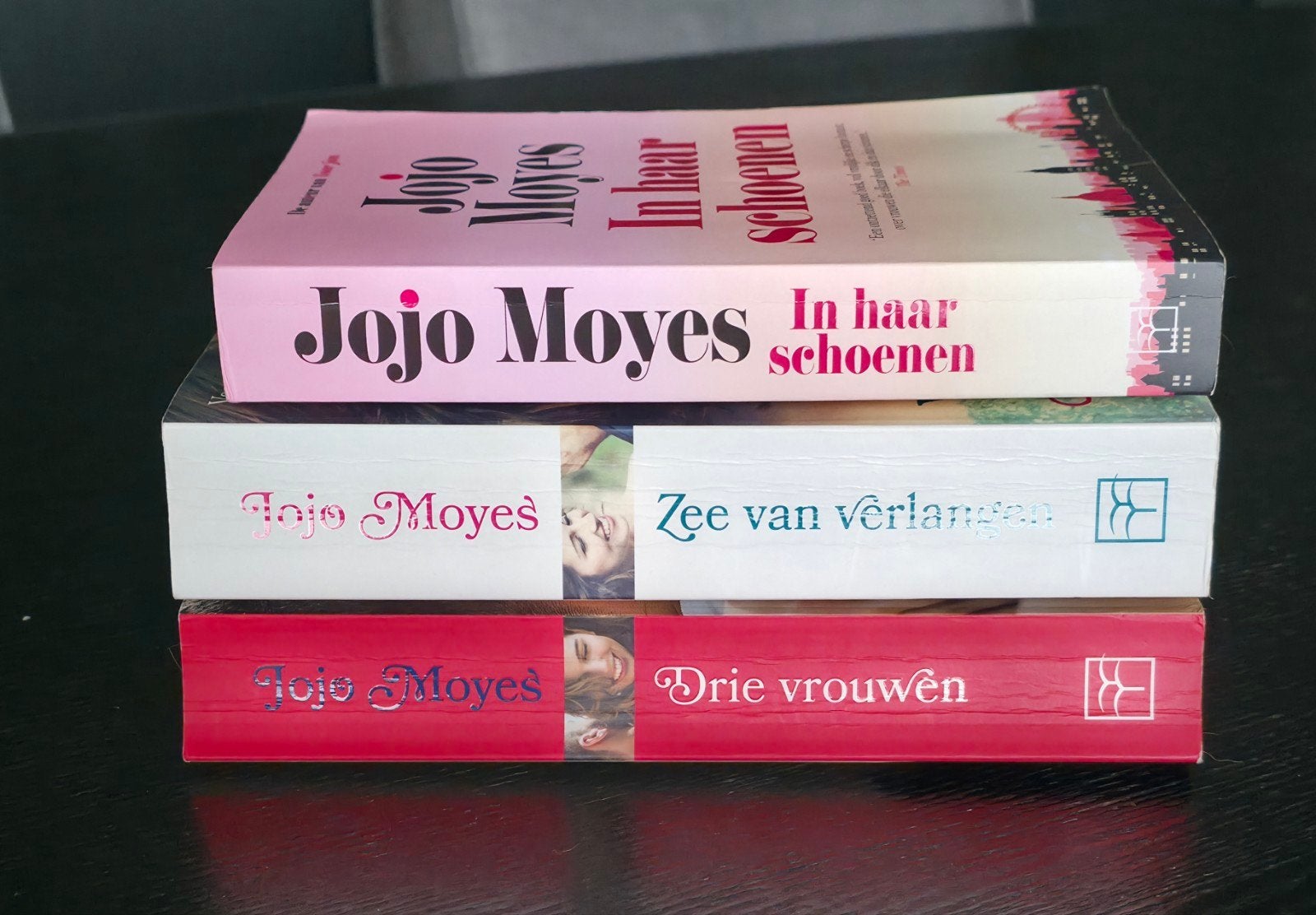 Jojo Moyes boeken, Ophalen