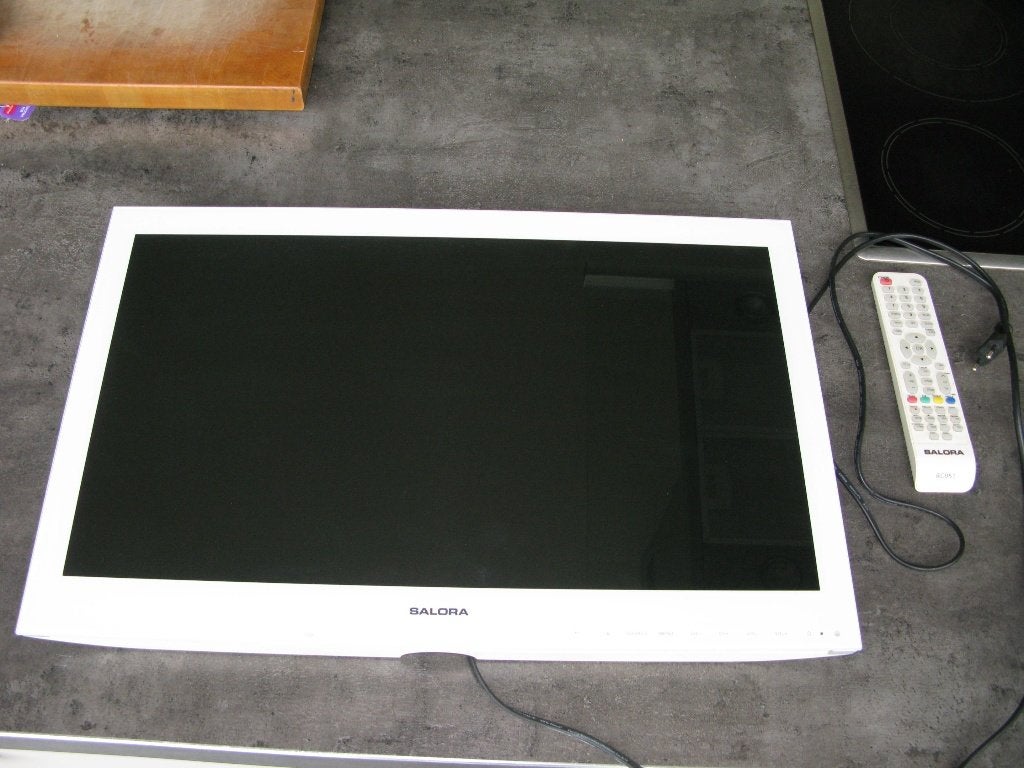 Salora 24LED3315TDW Wit tv met dvd speler in 1, Audio, Tv en Foto, 50 Hz, Ophalen, Overige merken, Gebruikt