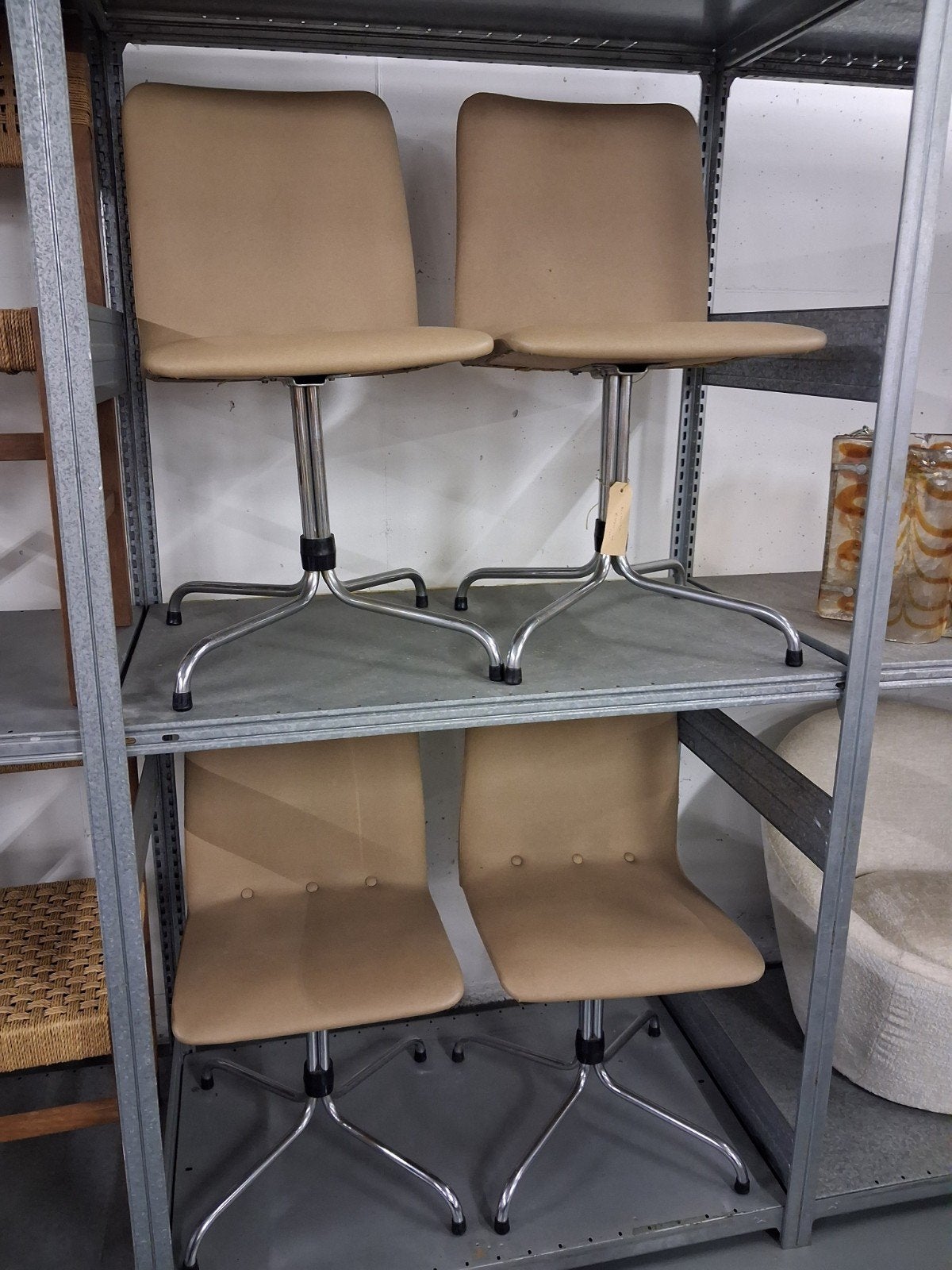 4 Brabantia beige skai eetkamerstoelen - Vintage design, Ophalen, Overige kleuren, Onbekend, Vintage, Retro