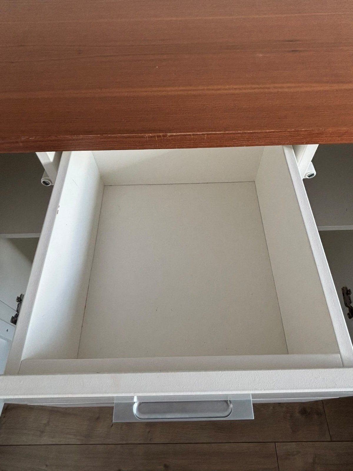 Foto 5 van Dressoir/Commode en Kledingkast - Wit