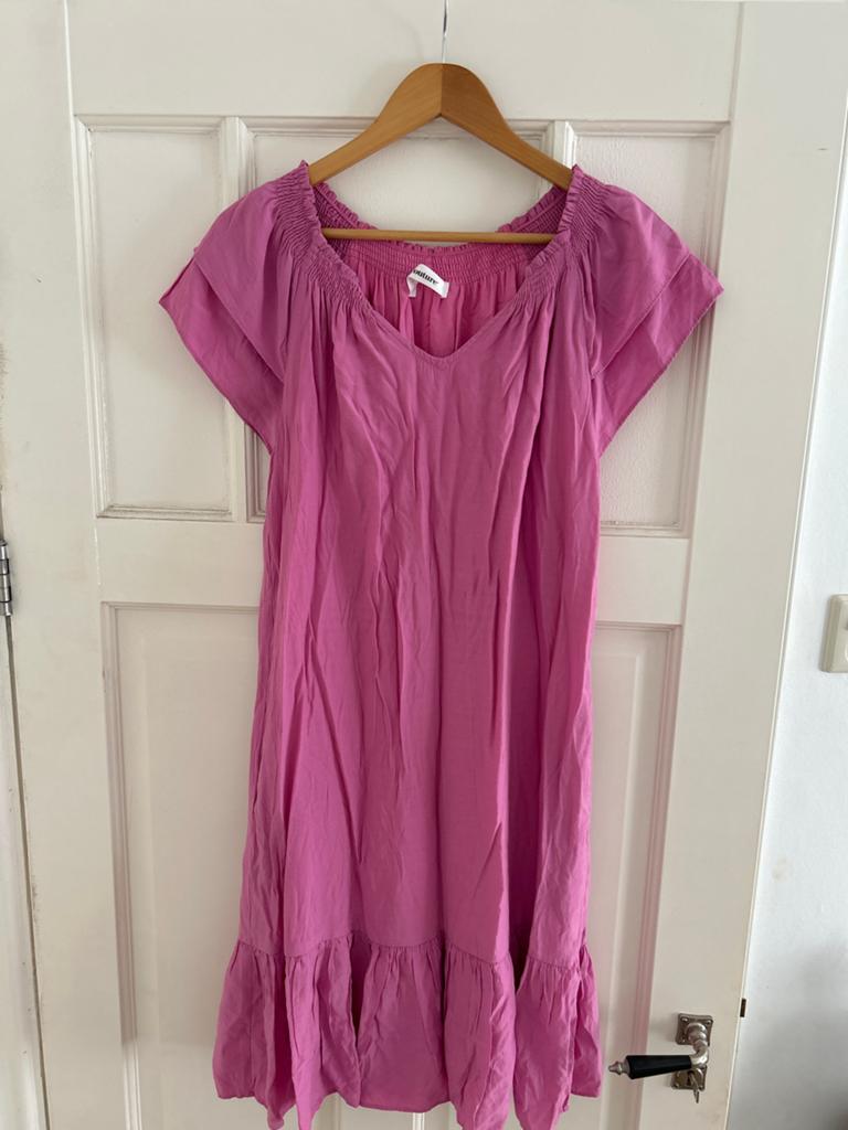 Co Couture jurk XS, Kleding | Dames, Ophalen of Verzenden, Zo goed als nieuw, Knielengte, Roze