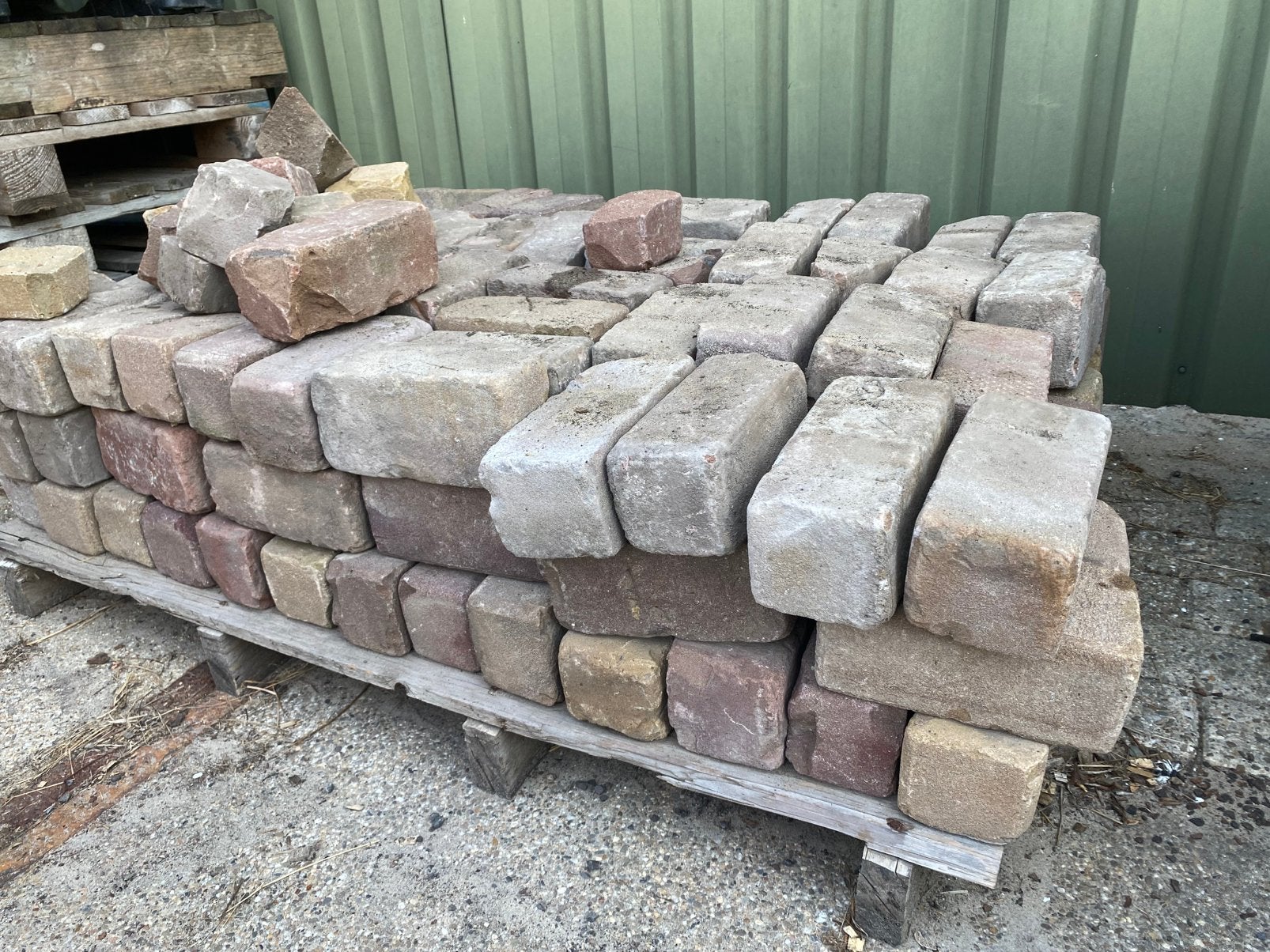Oude klinkers 10 duimers, 20x10x10cm rood paars geel, Ophalen, Overige materialen, Gebruikt, Klinkers