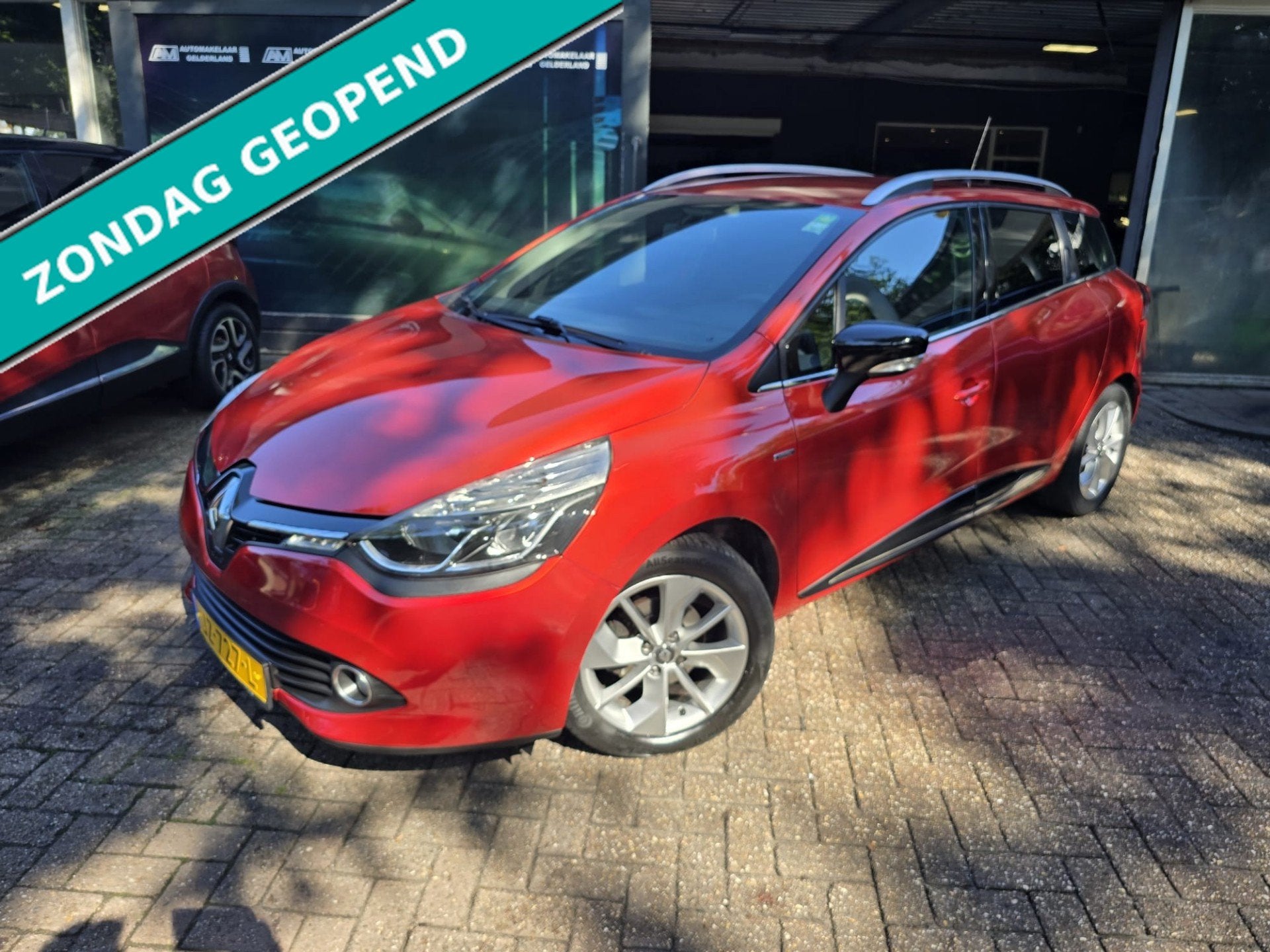 Renault Clio Estate 0.9 TCe Limited | 1E EIGENAAR |3/6 OF 12, Voorwielaandrijving, 898 cc, Stof, Gebruikt
