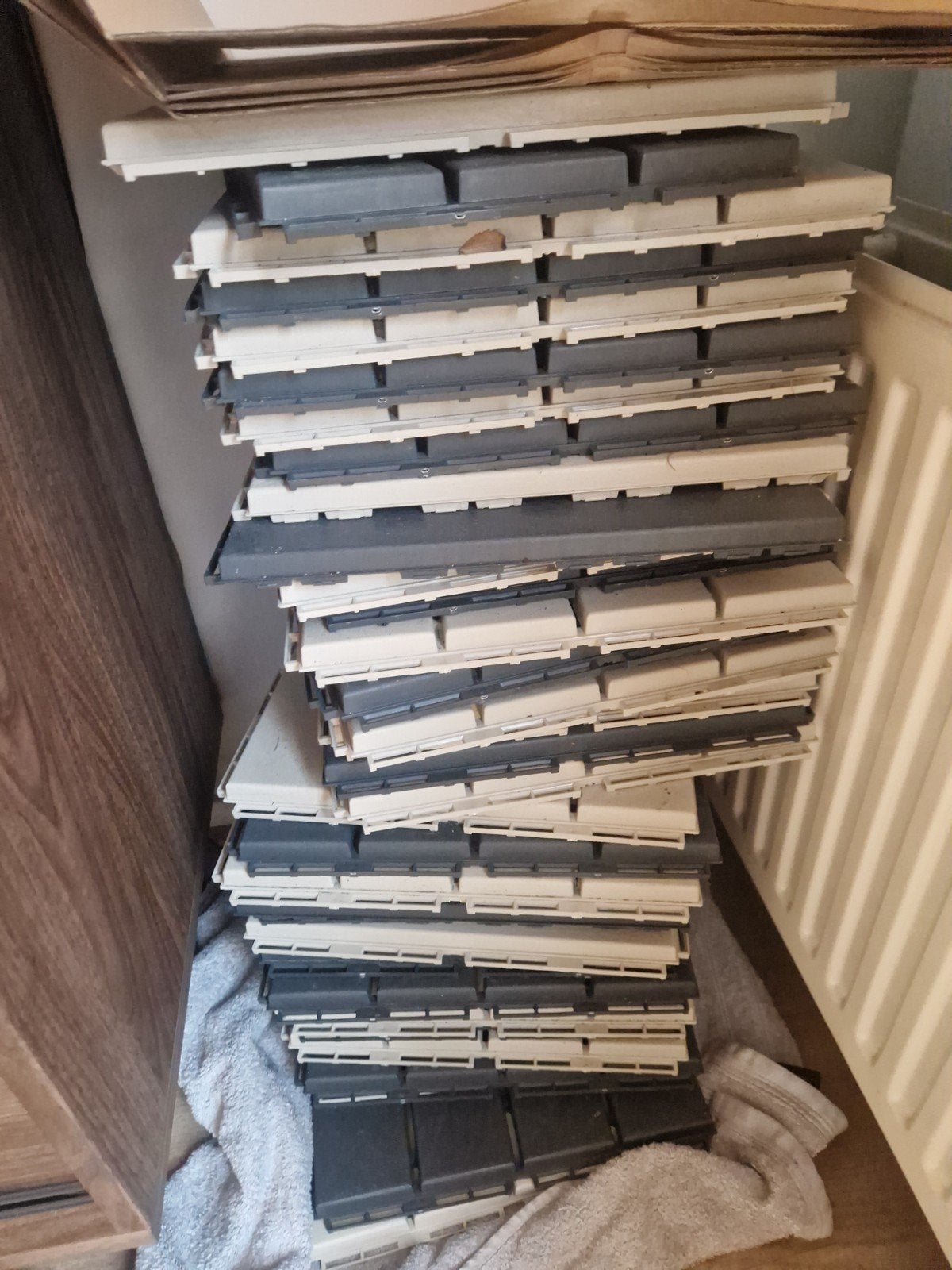 4x9 set Ikea RUNNEN Vlondertegels - Blauw/Wit, Kunststof, Gebruikt, Terrastegels, 5 tot 10 m²