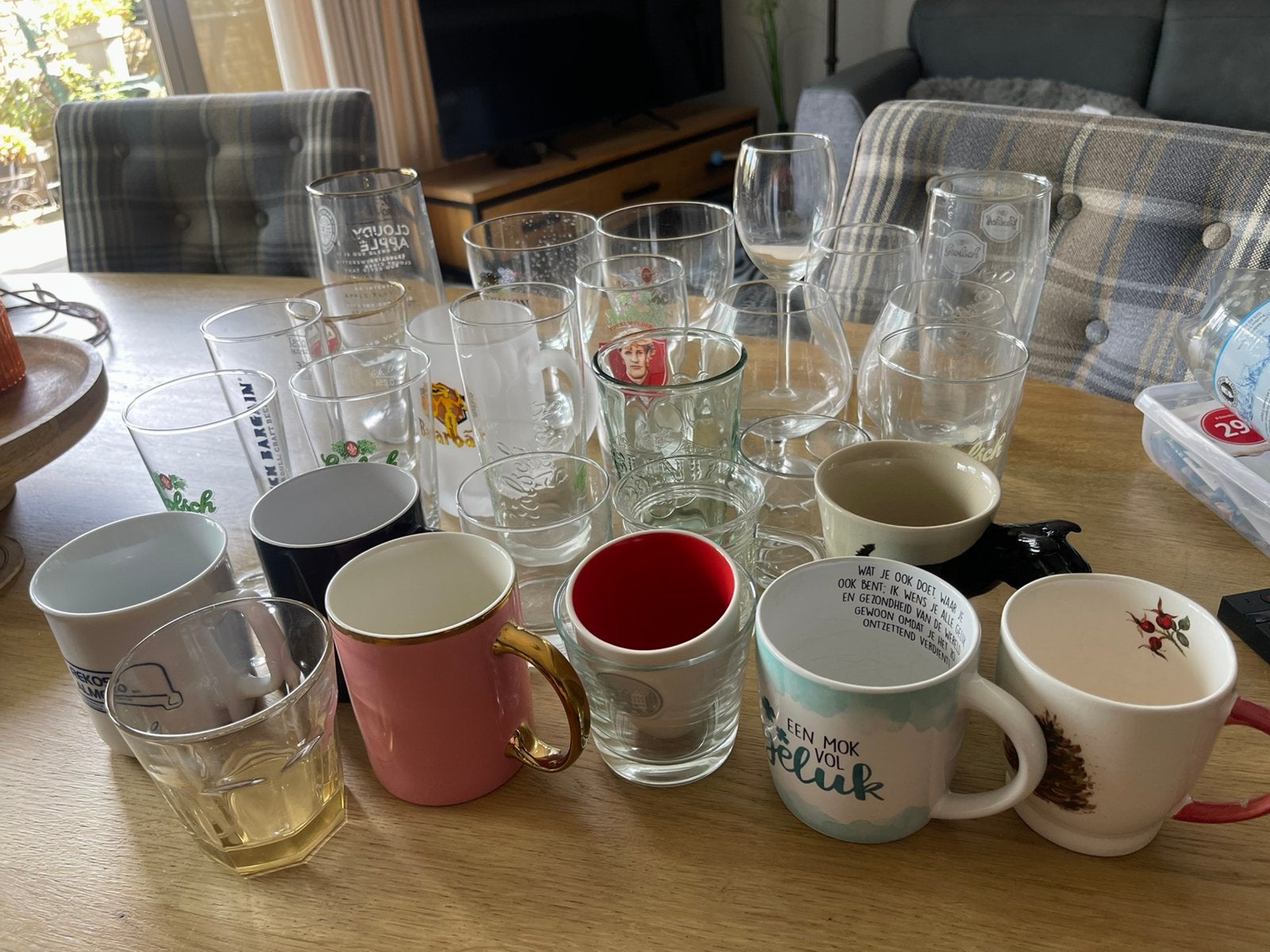 Gratis! Verschillende (bier) glazen en mokken, Ophalen, Glas of Glazen, Overige stijlen, Glas