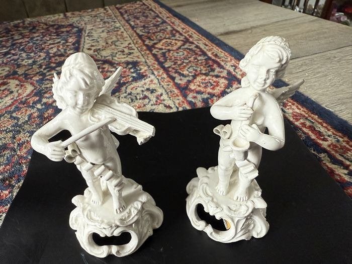 4 vintage beeldjes: 2 porseleinen cherubijntjes & 2 elfen, Antiek en Kunst, Ophalen of Verzenden
