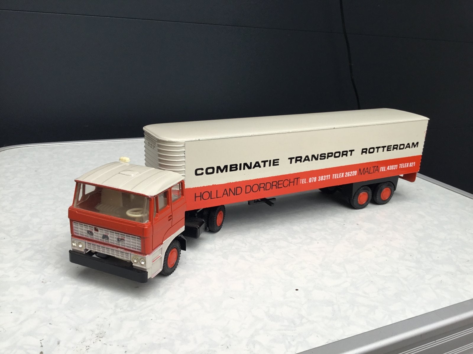 Lion Car Daf 2800 Combinatie Transport Rotterdam, Ophalen of Verzenden, Zo goed als nieuw, Bus of Vrachtwagen, Lion Toys