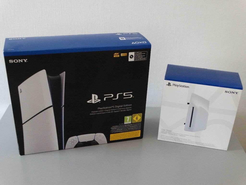 PlayStation 5 Slim Digital Edition 1 TB + Disc Drive. Nieuw!, Nieuw, Ophalen of Verzenden, 1 TB, Met 1 controller