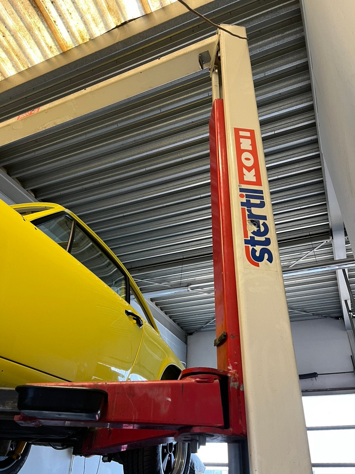 Stertil Koni 2-koloms hefbrug - 3000 Kg, Ophalen of Verzenden