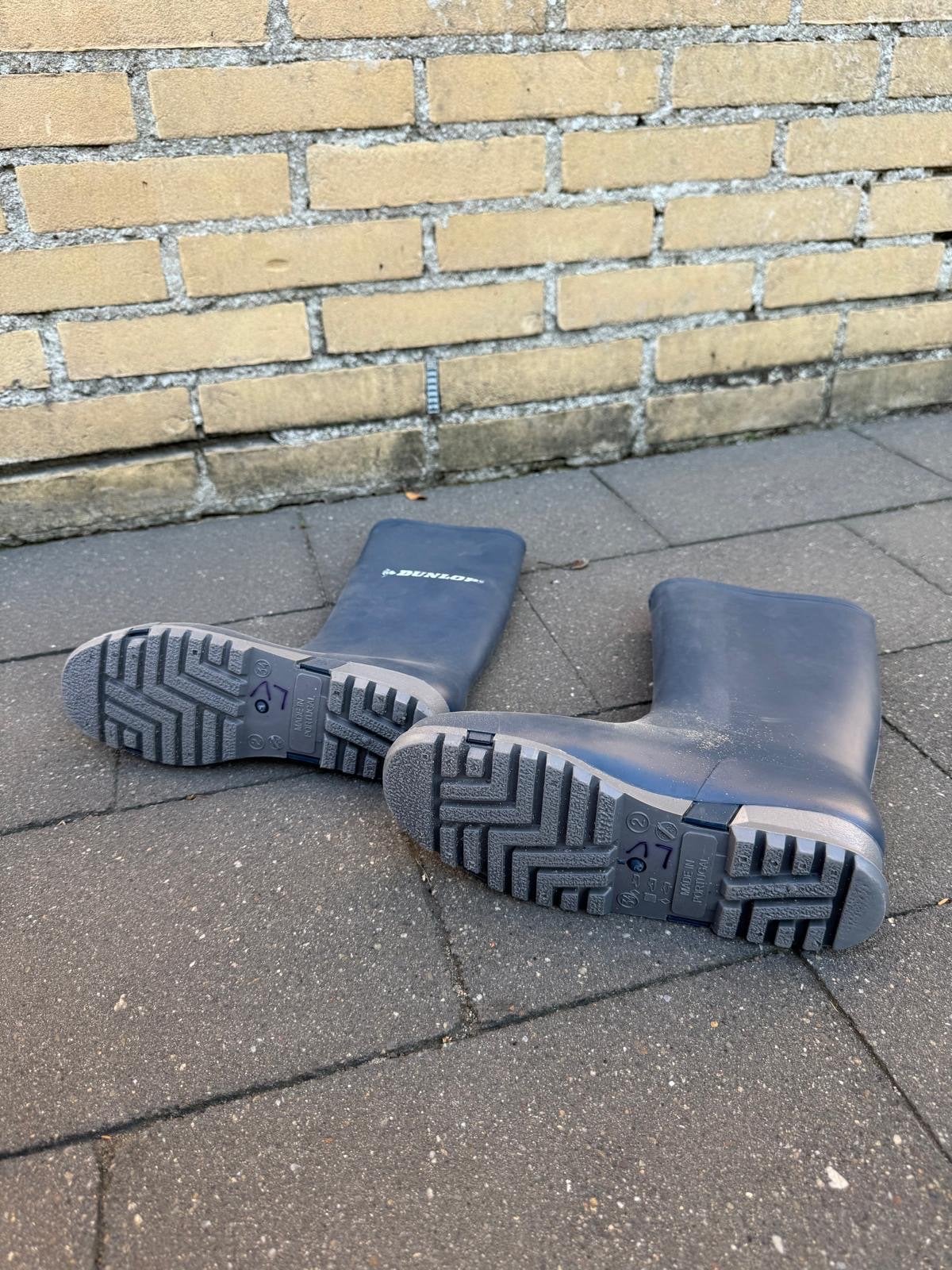 Dunlop regenlaarzen maat 34, Ophalen, Zo goed als nieuw, Jongen