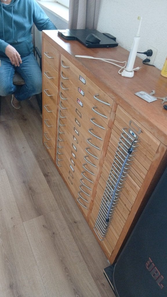 Ladekast/archiefkast, Ophalen, 100 tot 150 cm, 100 tot 150 cm, Zo goed als nieuw