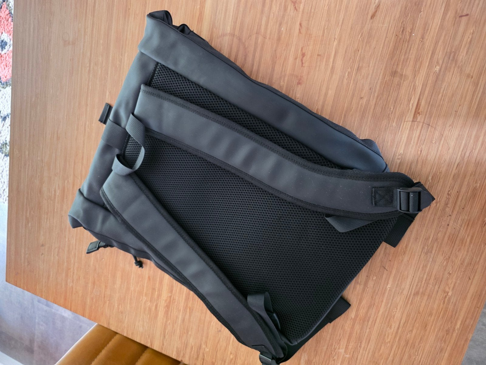 Laptop tas New Rebels Mart Rolltop zwart rugtas, Sieraden, Tassen en Uiterlijk, Tassen | Rugtassen, Ophalen of Verzenden, Nieuw