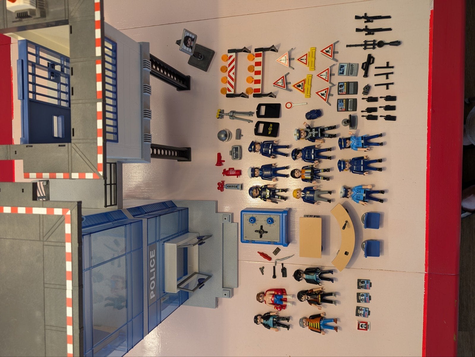 Playmobil Politiebureau met Gevangenis en extra figuren, Ophalen, Gebruikt, City action, Gebouw