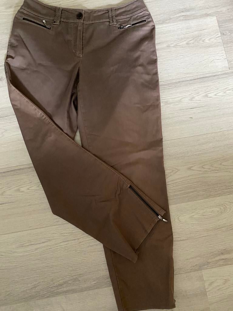 Zomerbroek taupekleurig van Gerry Weber maat 40, Maat 38/40 (M), Bruin, Verzenden, Zo goed als nieuw