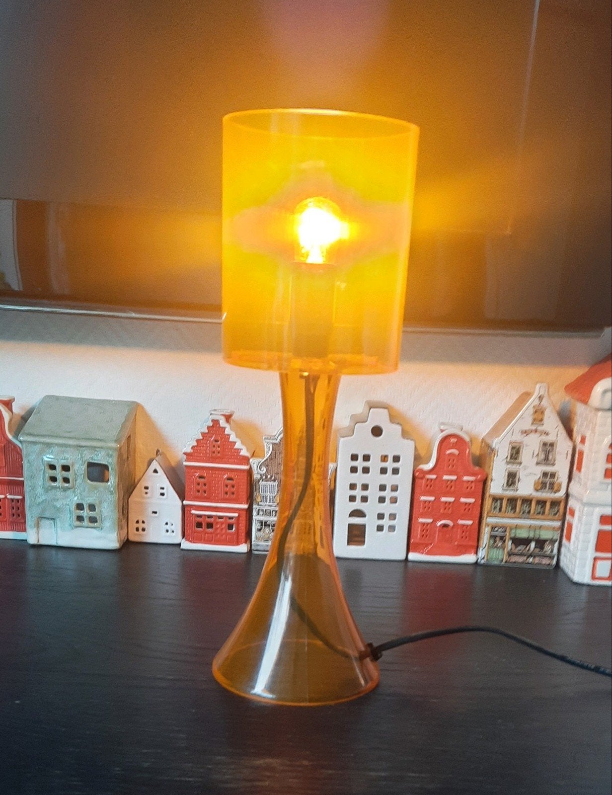 Plexiglas oranje lamp Jyh chiun plastic Ltd,lees beschrijvin, Huis en Inrichting, Kunststof, Oranje, E14 (klein), Ophalen of Verzenden