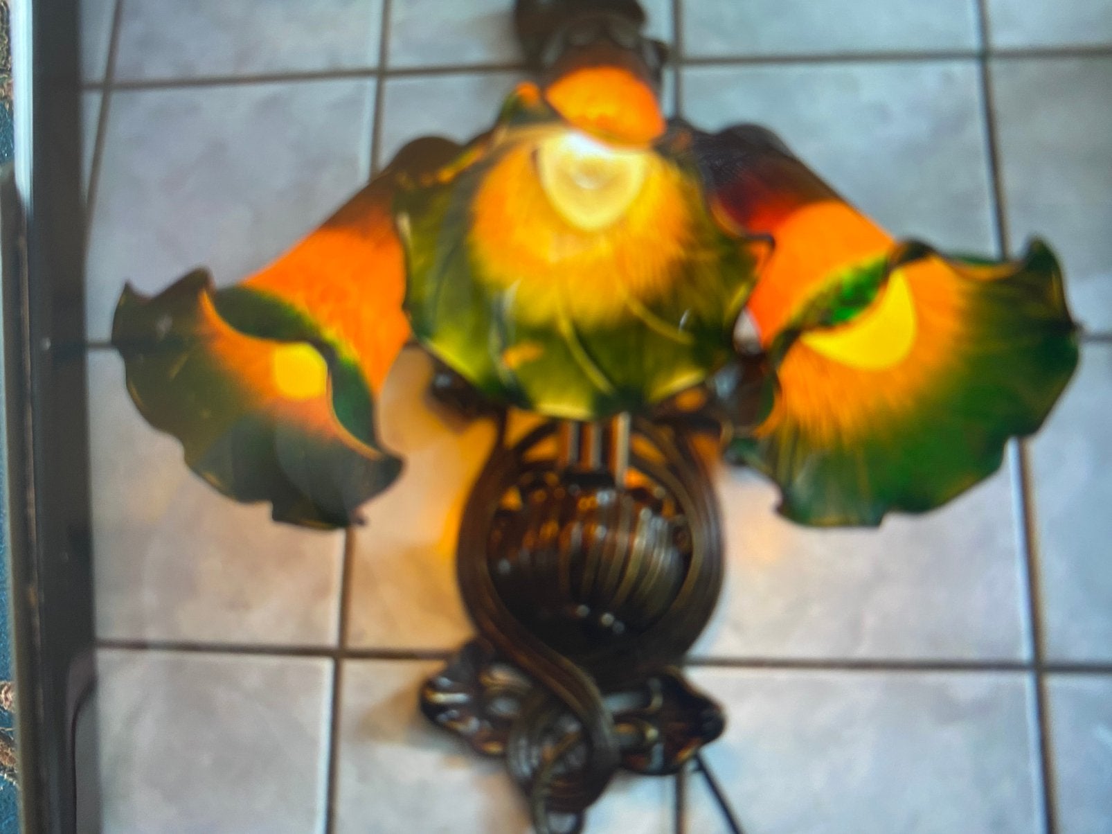 Franse Tiffany wandlamp 44x34cm  vaste prijs 79 euro, Huis en Inrichting, Ophalen of Verzenden, Zo goed als nieuw, Groen
