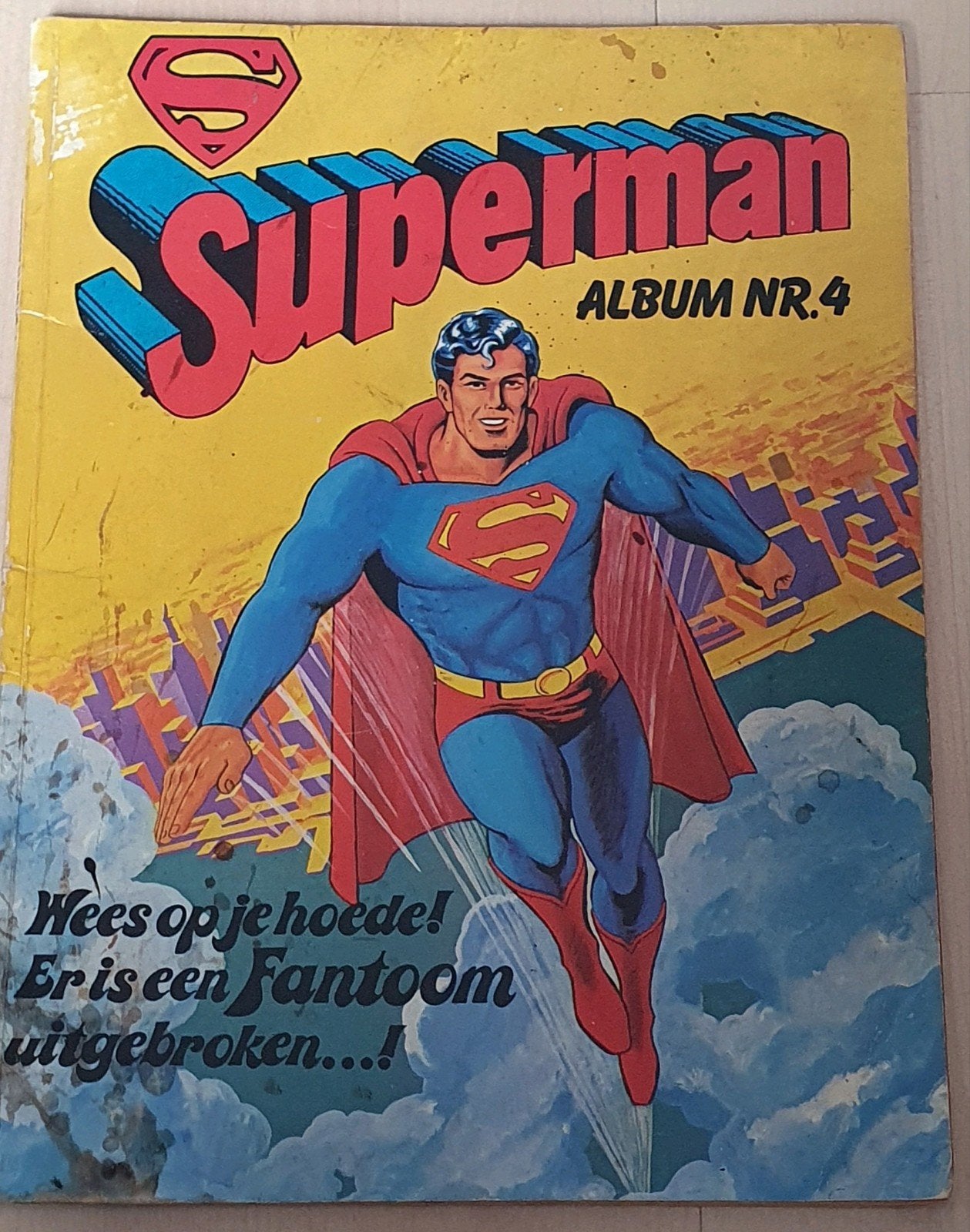Te koop: Superman Album Nr. 4 - Vintage Comic, Boeken, Strips | Comics, Amerika, Gelezen, Eén comic, Jerry Siegel, Joe Shuster