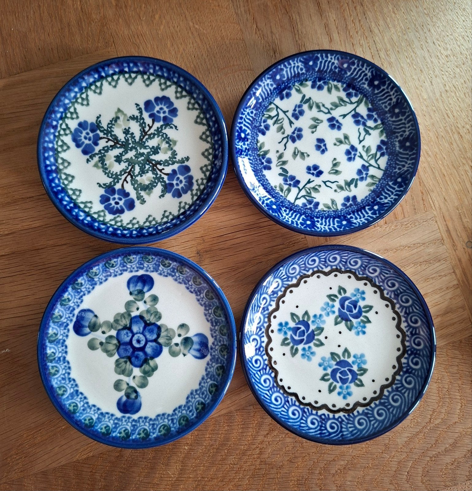 4 Bunzlau theetips bordjes - 10 cm, ., Keramiek, Ophalen of Verzenden, Zo goed als nieuw