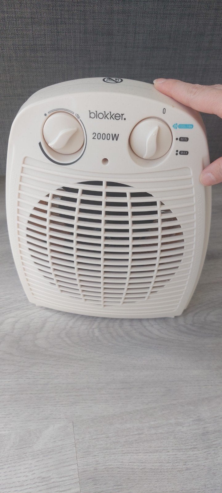 Blokker-Compacte ventilator voor koude en warme lucht, Ophalen of Verzenden, Gebruikt, Overige