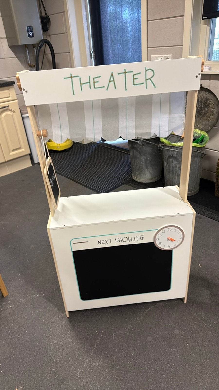 2-in-1 Speelwinkel en Theater voor Kinderen, Ophalen, Zo goed als nieuw, Jongen of Meisje