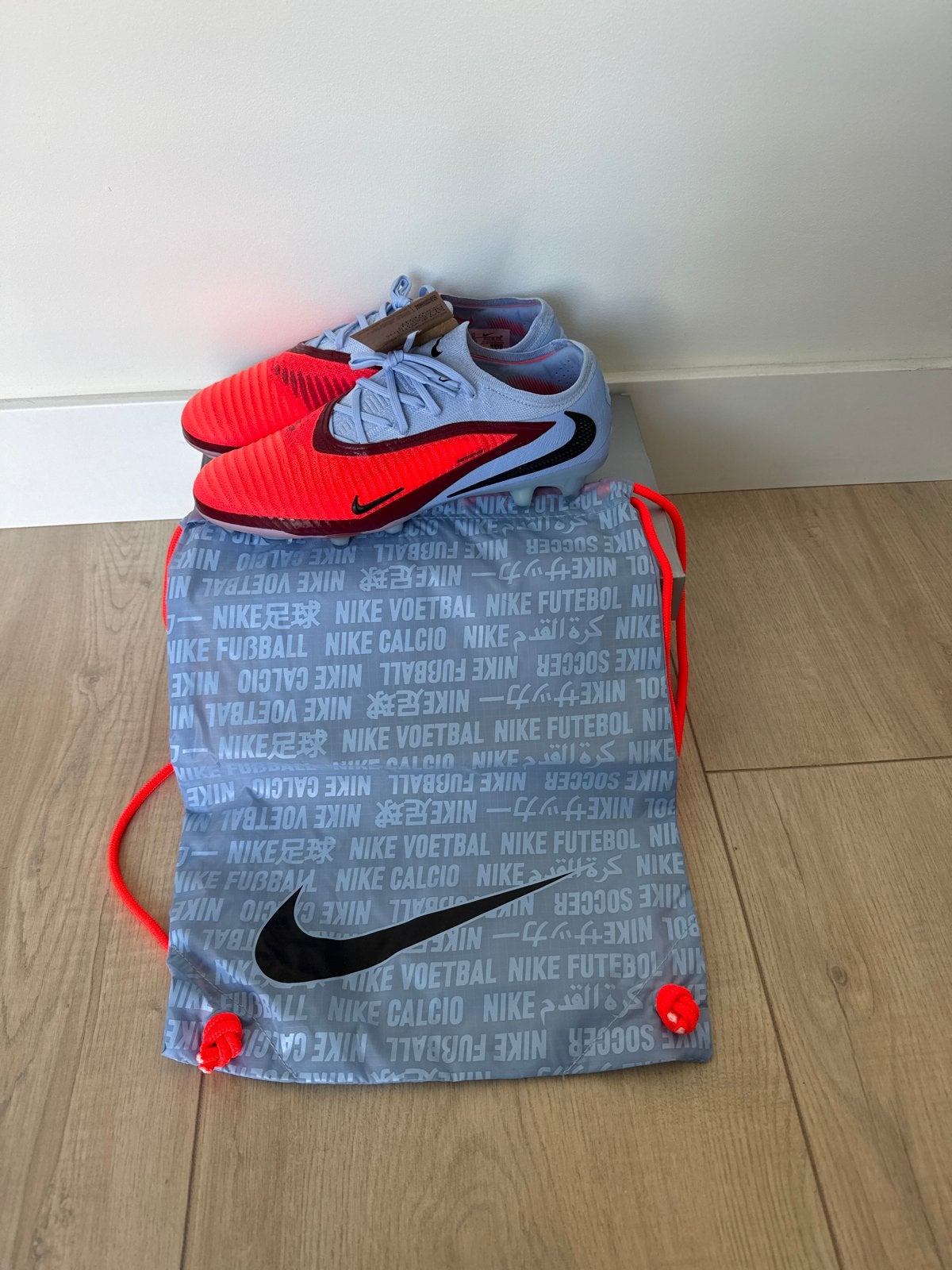 Nike Phantom 6 Low Elite FG Voetbalschoenen Maat 44, Sport en Fitness, Voetbal, Ophalen of Verzenden, Nieuw, Schoenen