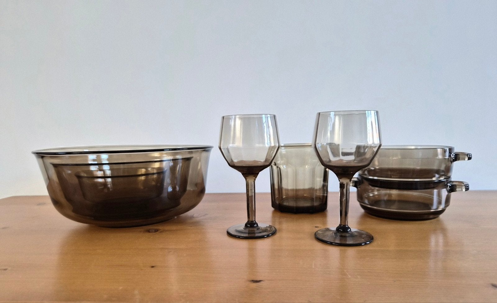 Vintage Rookglas Servies Set - Glazen, Schalen, Ovenschalen, Antiek en Kunst, Ophalen of Verzenden