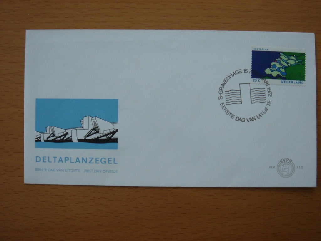 NVPH E115 1e Dag-enveloppe Delta 1972 – Haringvlietdam, Ophalen of Verzenden, Onbeschreven, Nederland