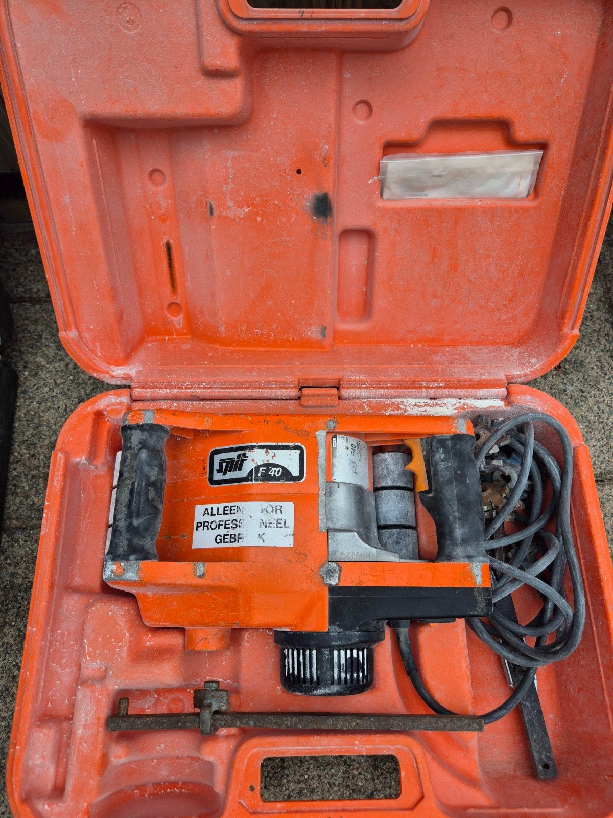 Widia Freesmachine Spit F40 - Krachtige Sleuvenfrees, Ophalen, Gebruikt, Sleuvenfrees, Widia Spit