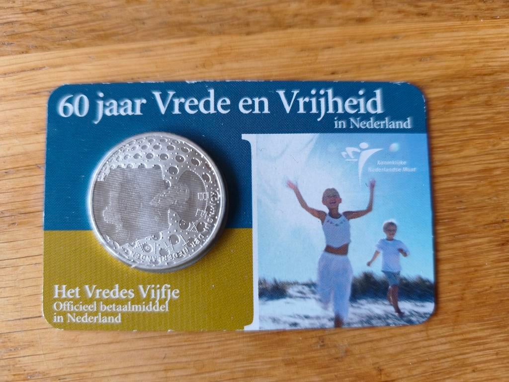 60 jaar Vrede en Vrijheid Herdenkingsmunt, Ophalen of Verzenden, Euro's