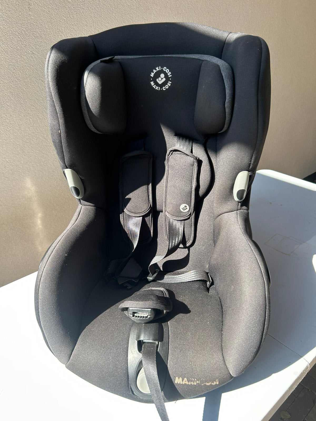 Autostoel Maxi cosi axiss draaibaar, Kinderen en Baby's, Autostoeltjes, Ophalen, Autogordel, 9 t/m 18 kg, Zo goed als nieuw