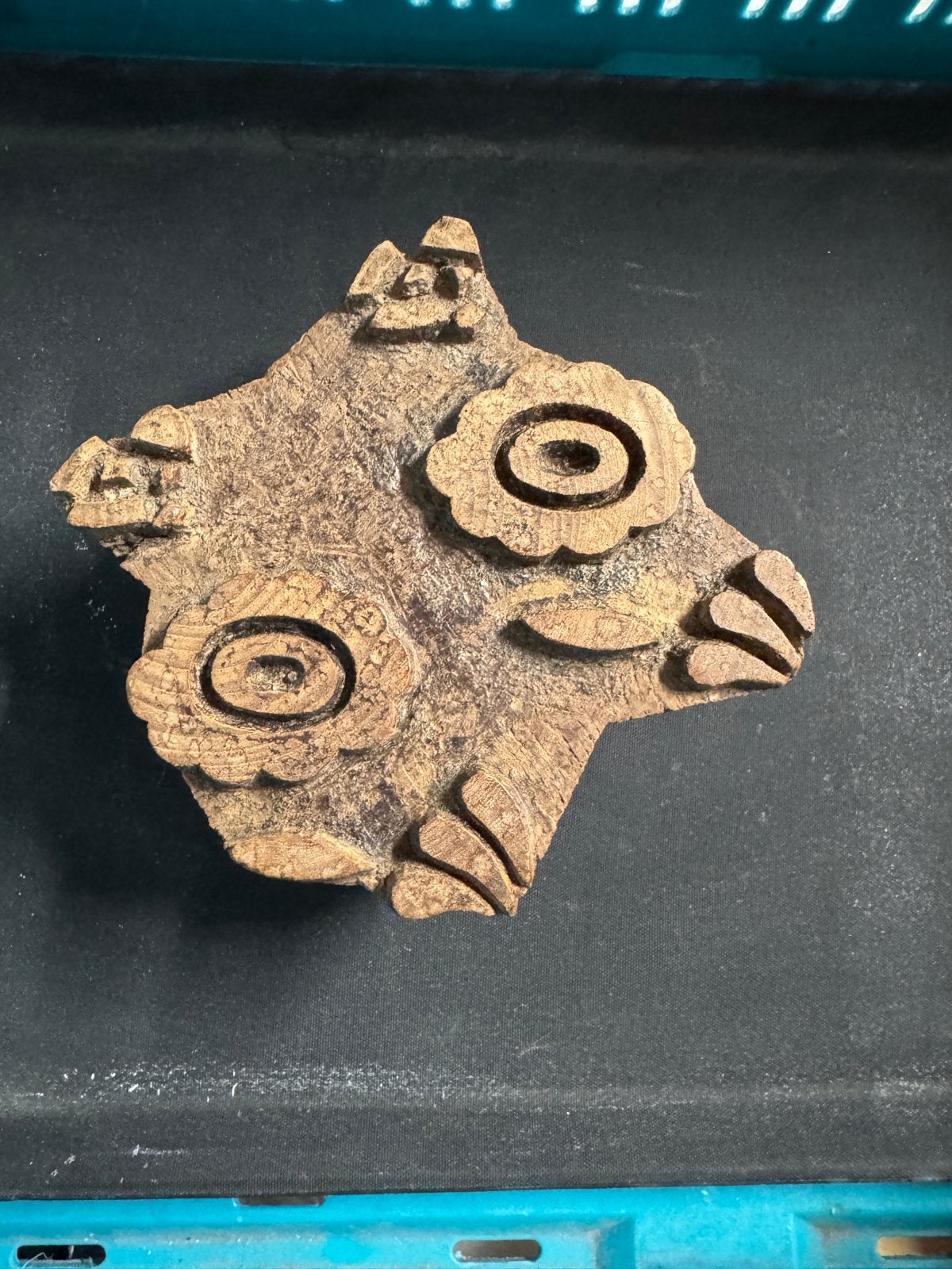 Houten stempel met bloemmotief, Hobby en Vrije tijd, Stempelen, Ophalen of Verzenden, Gebruikt, Houten stempel