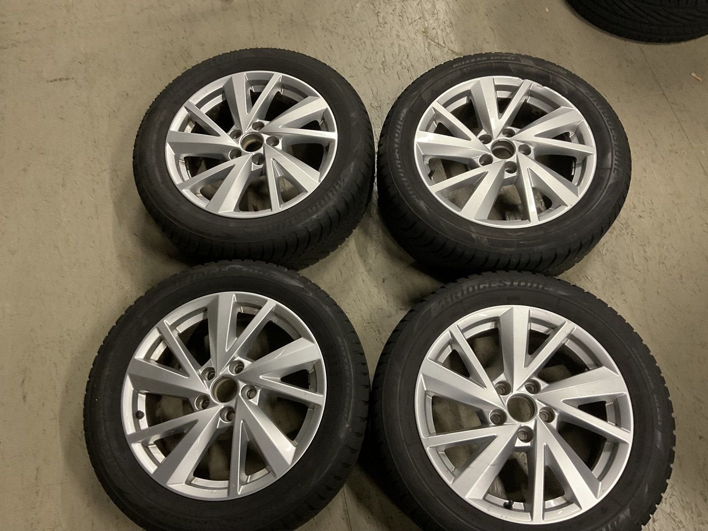 Audi velgen met banden, Auto-onderdelen, Banden en Velgen, Gebruikt, -, -, Banden en Velgen