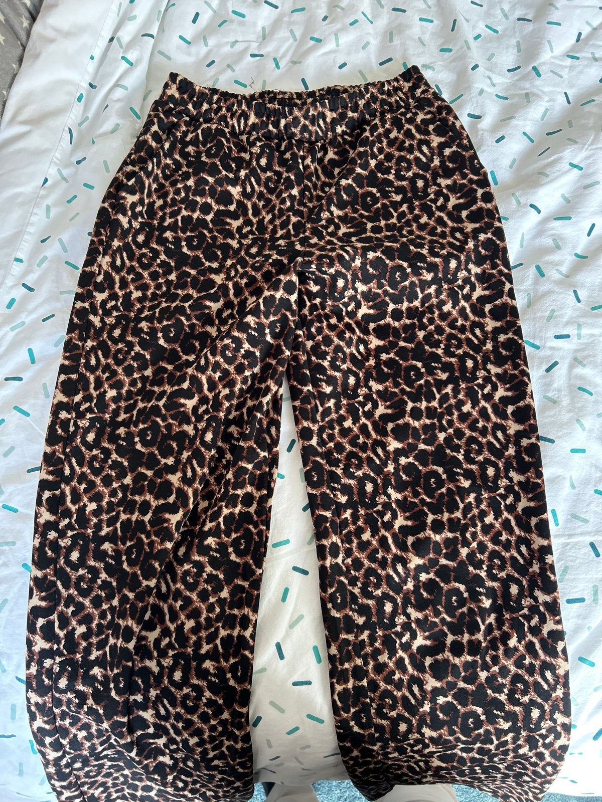 Panterprint broek maat M - Perfect voor foute feestjes!, Maat 38/40 (M), Bruin, Ophalen of Verzenden, Zo goed als nieuw