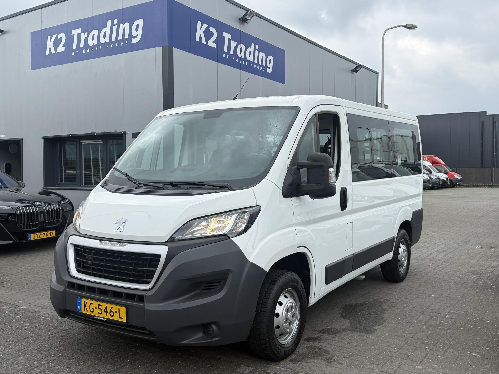 Peugeot Boxer 330 2.0 BlueHDI L1H1 S&S 9 persoons Euro 6 Inc, Auto's, Voorwielaandrijving, Stof, Gebruikt, Euro 6