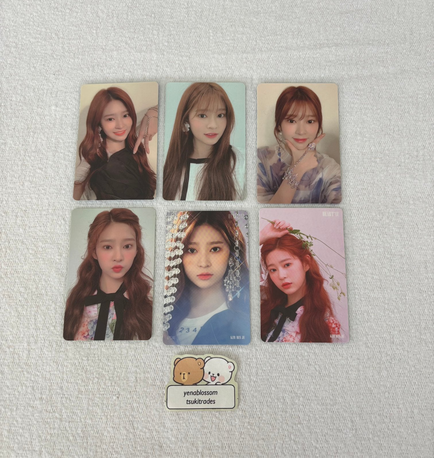 izone iz*one kim minju heart*iz album photocard set, Verzamelen, Muziek, Artiesten en Beroemdheden, Ophalen of Verzenden, Zo goed als nieuw