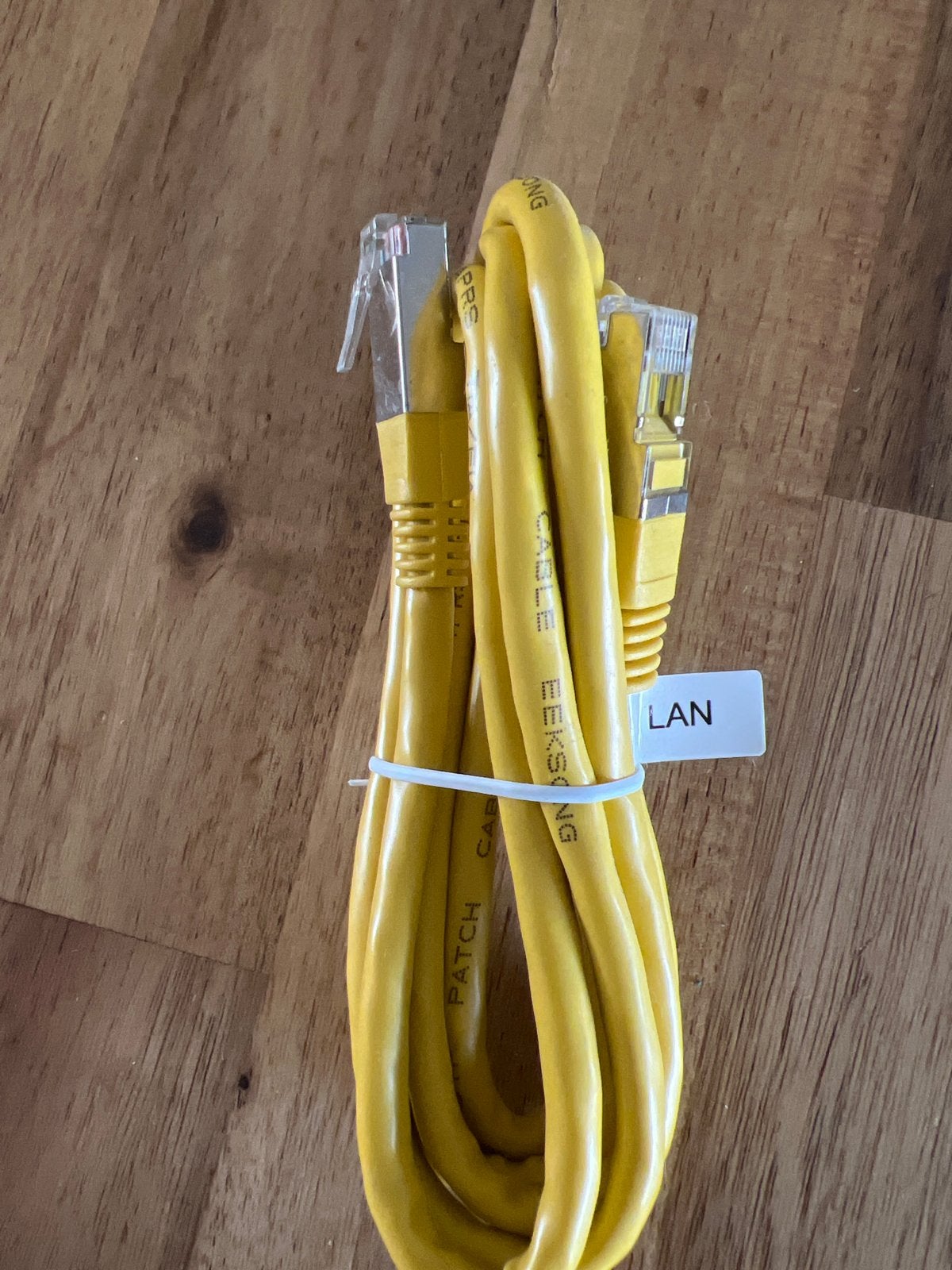 Gele LAN-kabel - Patchkabel, Ophalen of Verzenden, Nieuw