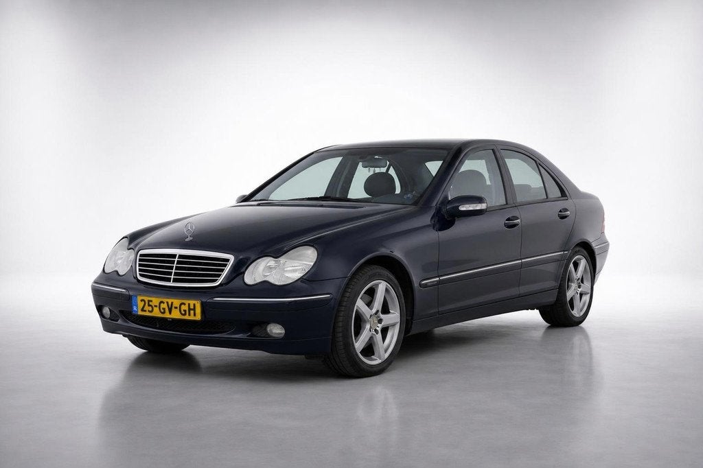 Mercedes-Benz C-klasse 240 Elegance 2.6-V6 automaat 170PK, Auto's, Mercedes-Benz, Gebruikt, 2597 cc, Blauw, 1465 kg