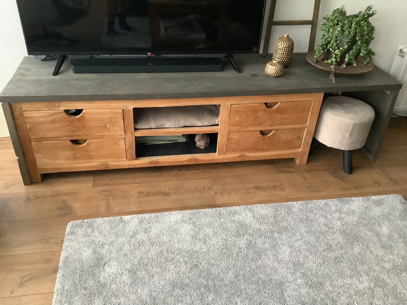 Tv kast/ dressoir laag, Ophalen, Past in een landelijke inrichting., Gebruikt, 200 cm of meer
