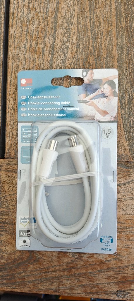 Coax kabel 1,5 meter (nieuw in verpakking), Ophalen of Verzenden, Nieuw, Minder dan 2 meter, Coaxiale kabel