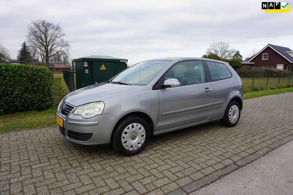 Volkswagen Polo 1.2 Optive AIRCO NAP, Voorwielaandrijving, 989 kg, 1198 cc, Metallic lak