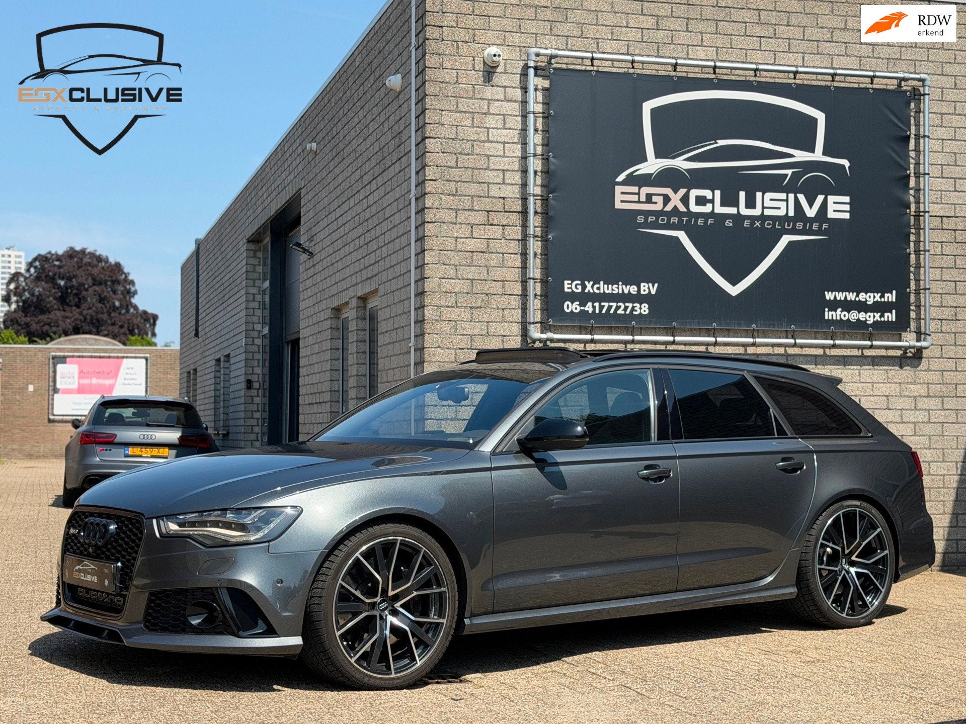 Audi RS6 Quattro Pro Line Plus PANO/CARBON/MILLTEK/360CAMERA, Auto's, Automaat, Euro 5, Gebruikt, Leder en Stof