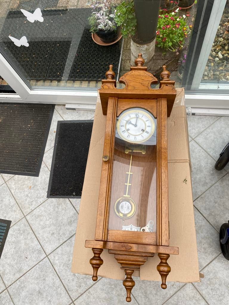 houten wandklok met slinger, Antiek en Kunst, Antiek | Klokken, Ophalen of Verzenden