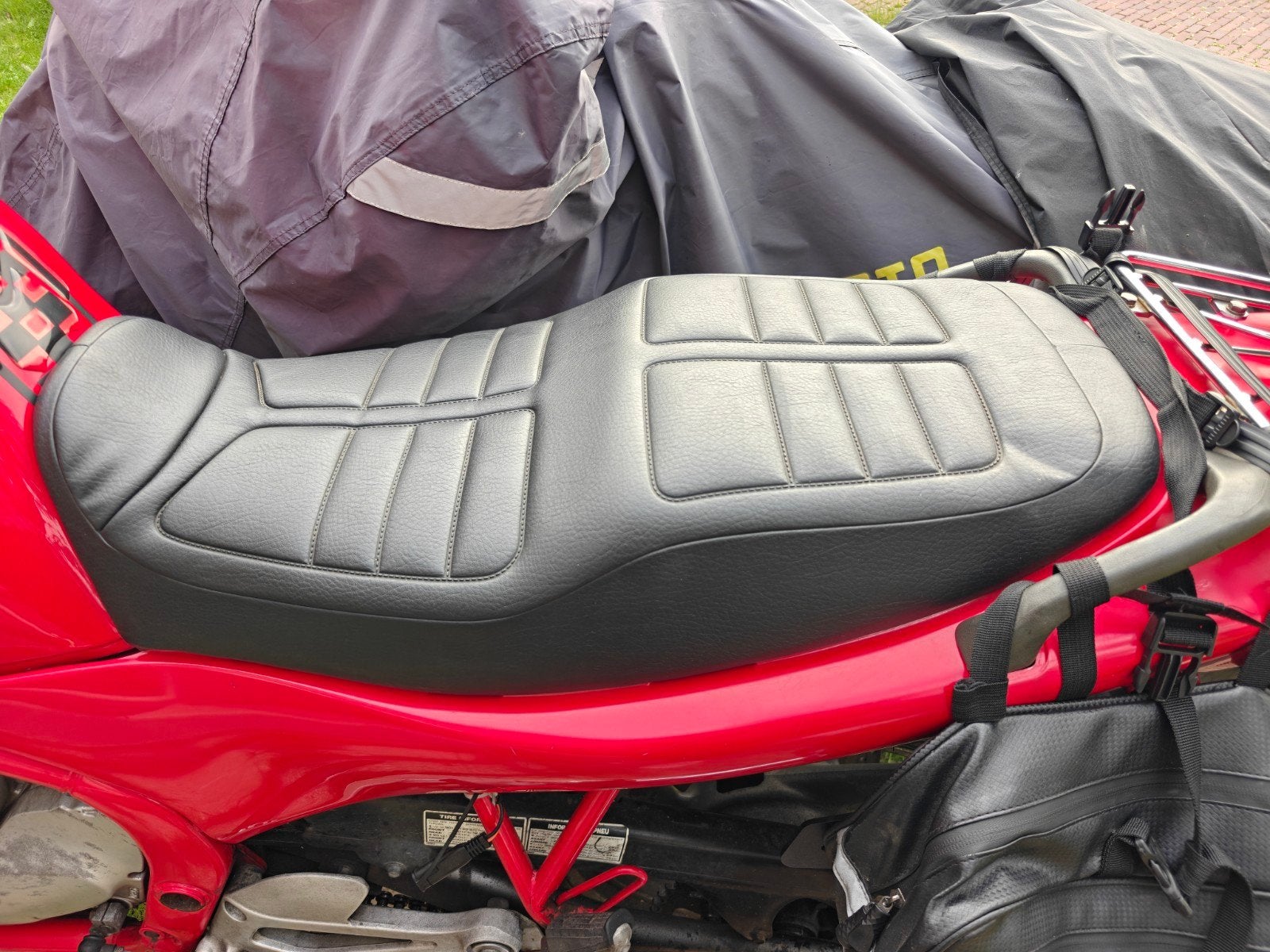 Aangepast zadel voor Yamaha Diversion 600, Motoren, Ophalen of Verzenden, Gebruikt