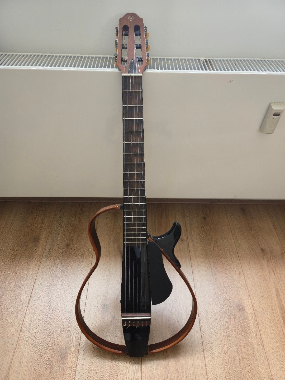 Yamaha Silent Guitar SLG200N TBK - Ideaal voor stil oefenen, Muziek en Instrumenten, Snaarinstrumenten | Gitaren | Akoestisch