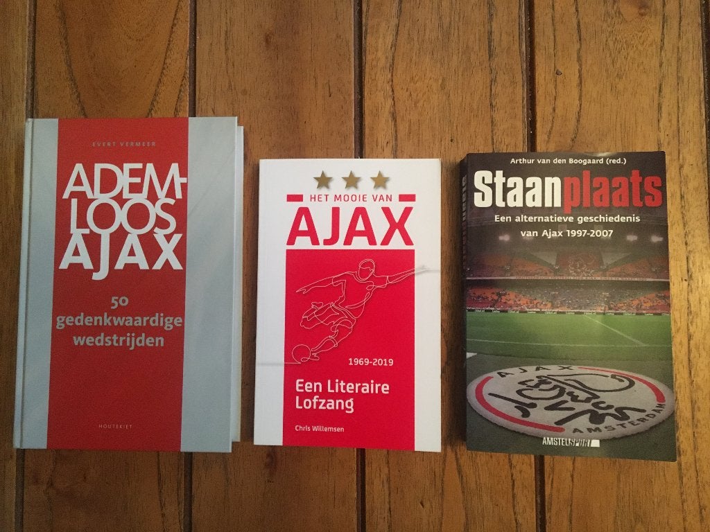 voetbalboeken- Ajax boeken ( 3 stuks), Ophalen of Verzenden, Zo goed als nieuw, Balsport