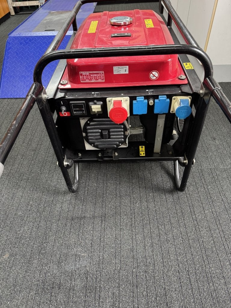 aggregaat honda ECMT 7000 100% goed en betrouwbaar, Ophalen, Gebruikt, 5 tot 10 kVA, Benzine